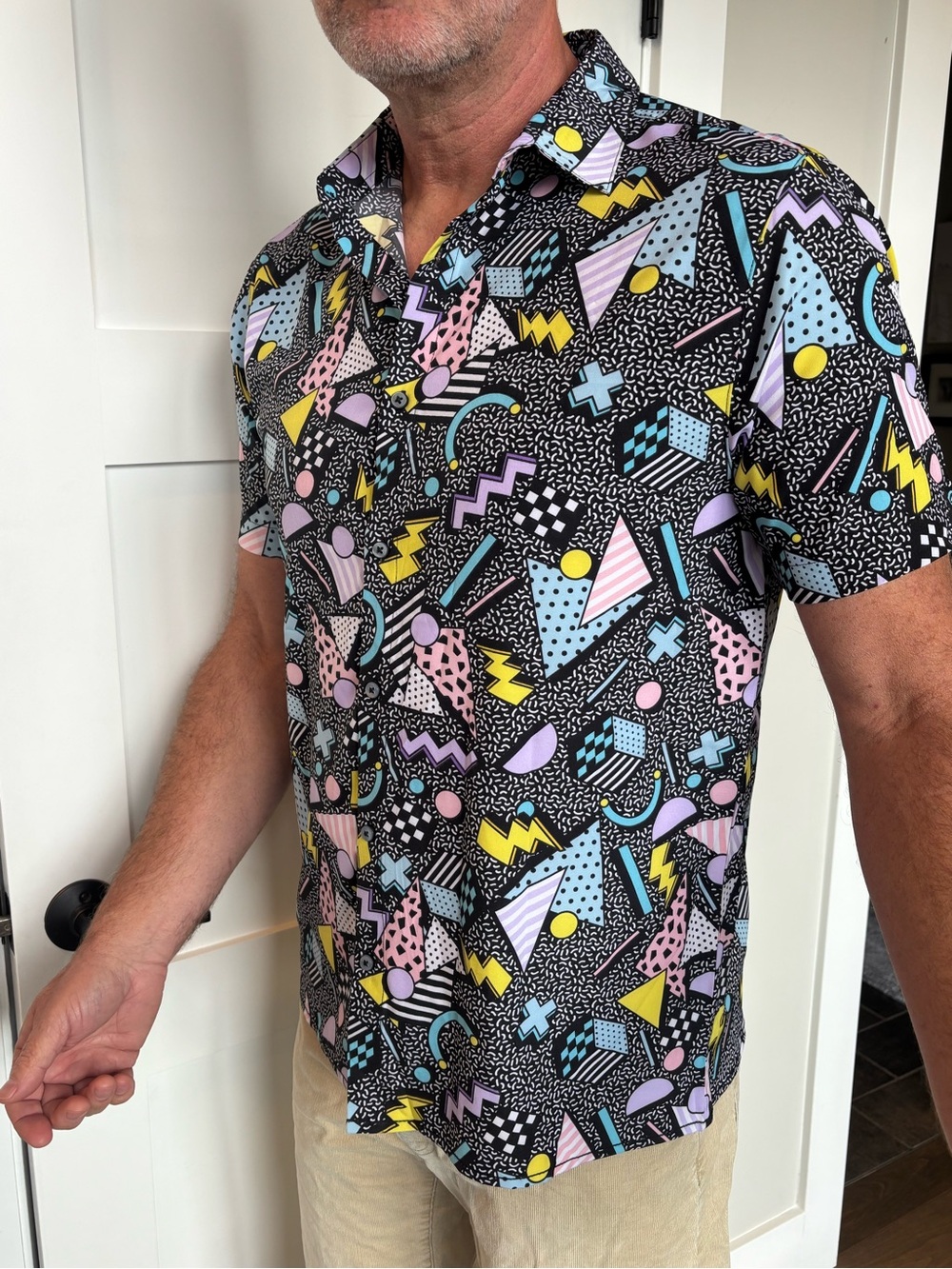 Men's Black Geometric Print Short-Sleeve Shirt